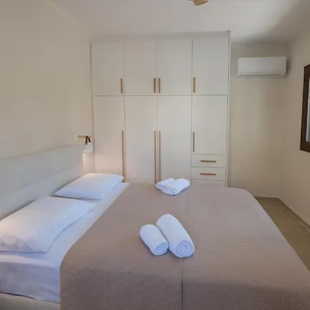 Stoupa Harmony Suite - One Bedroom Apartment Zewnętrze zdjęcie